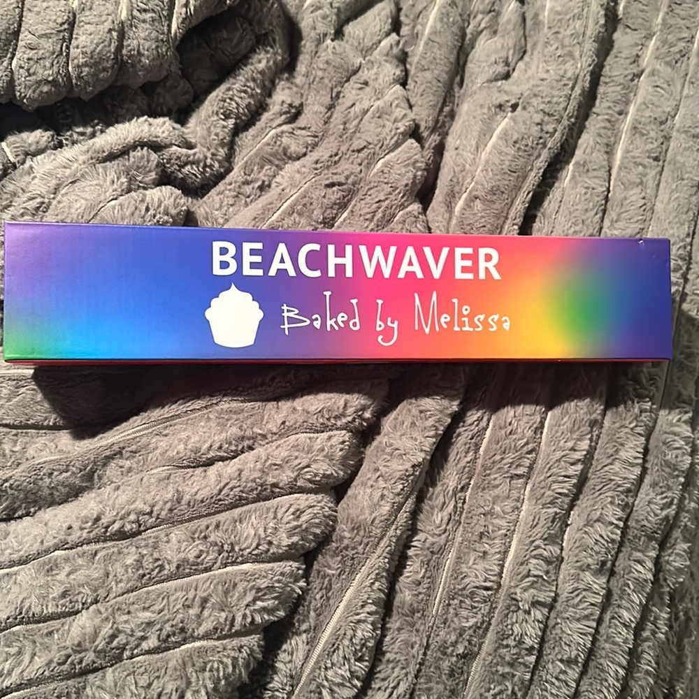 BNIB Beachwaver “Baked By Melissa”